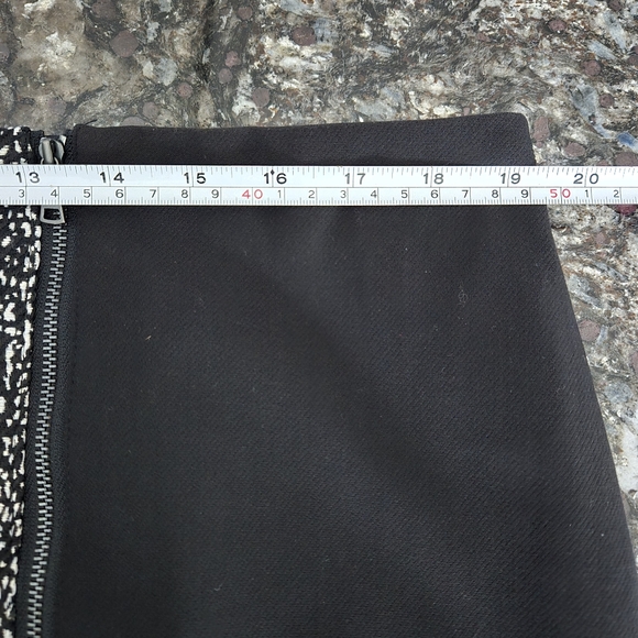 Ann Taylor Black and White Tweed Skirt 16 - Picture 5 of 10